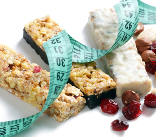 Alimentación: 12 "verdades" que son puro mito - Mito: el snack ideal es una barra de cereal